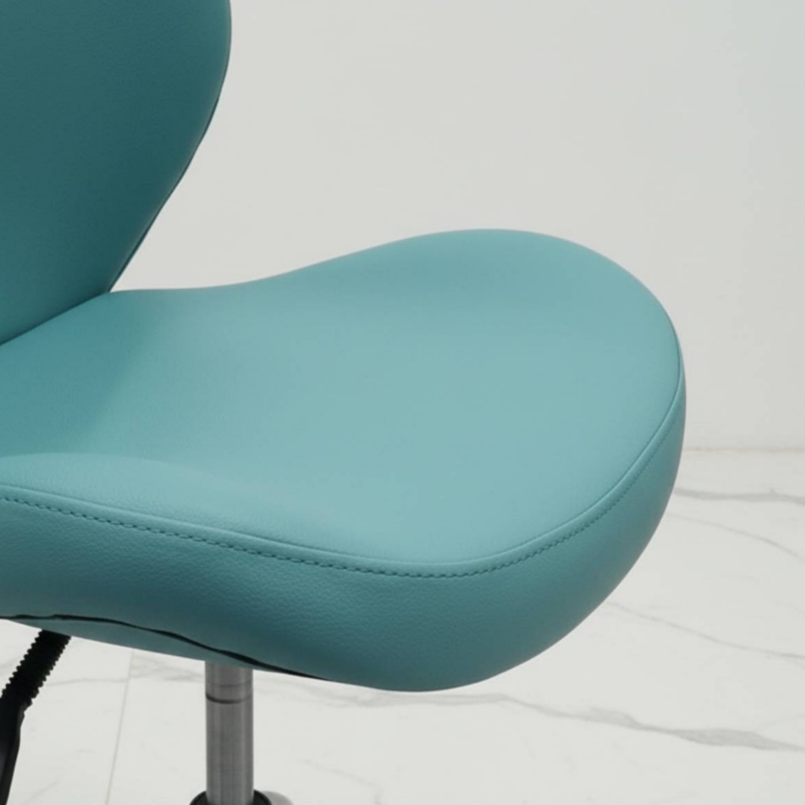 Upholstered Swivel Chair Cushi - Office Furniture And Desks ulasan dan harga